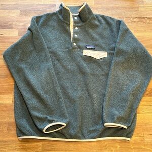 Patagonia Synchilla Gray button up fleece, L